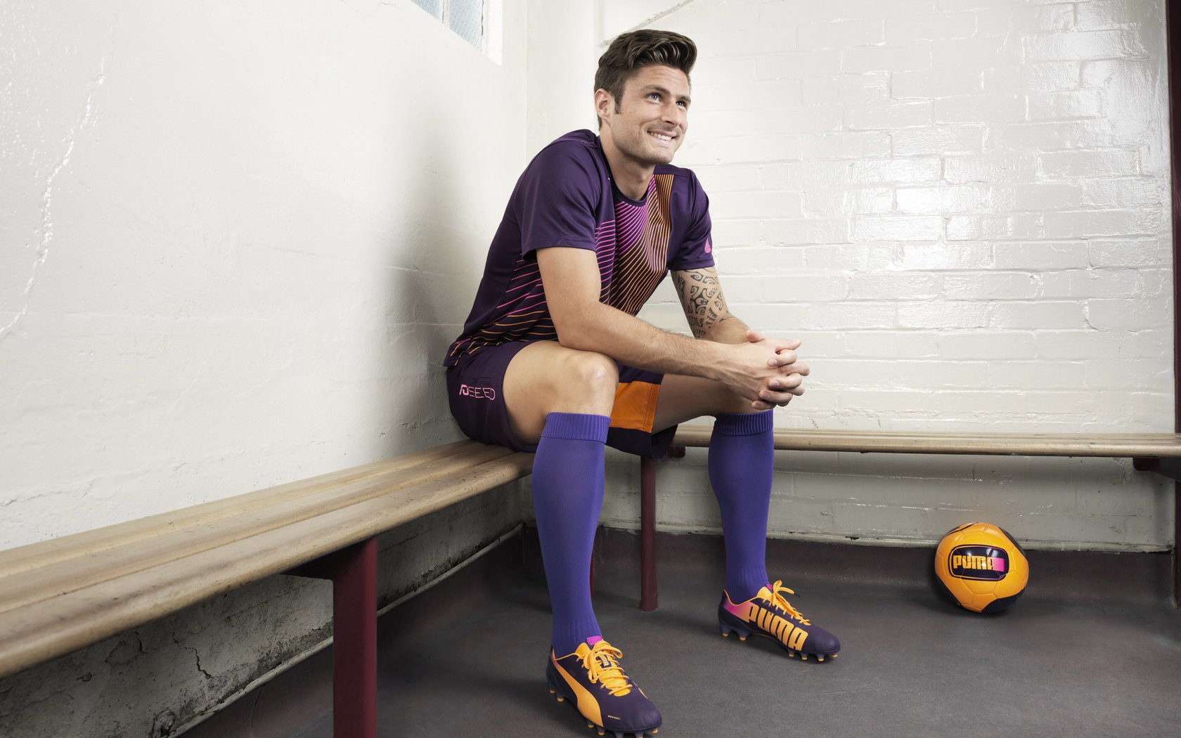 德约科维奇跨界篮球？球迷热议炸锅|爱游戏英雄联盟